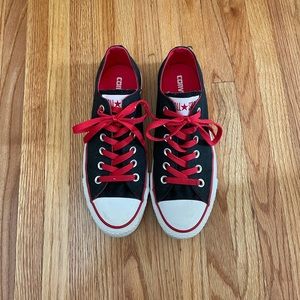 Converse Chuck Taylors, men’s 6 women’s 8, excellent condition